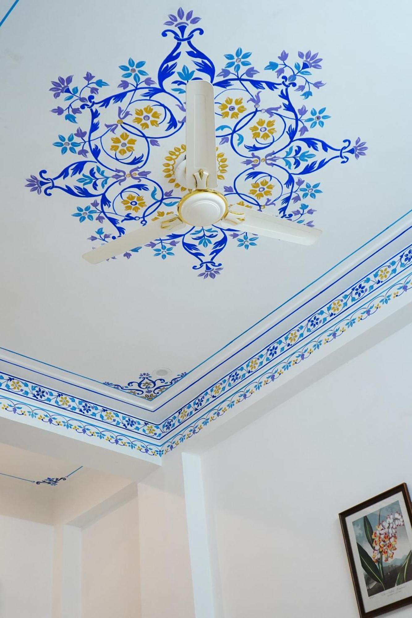 Rising Shemesh Home Stay Udaipur Ngoại thất bức ảnh