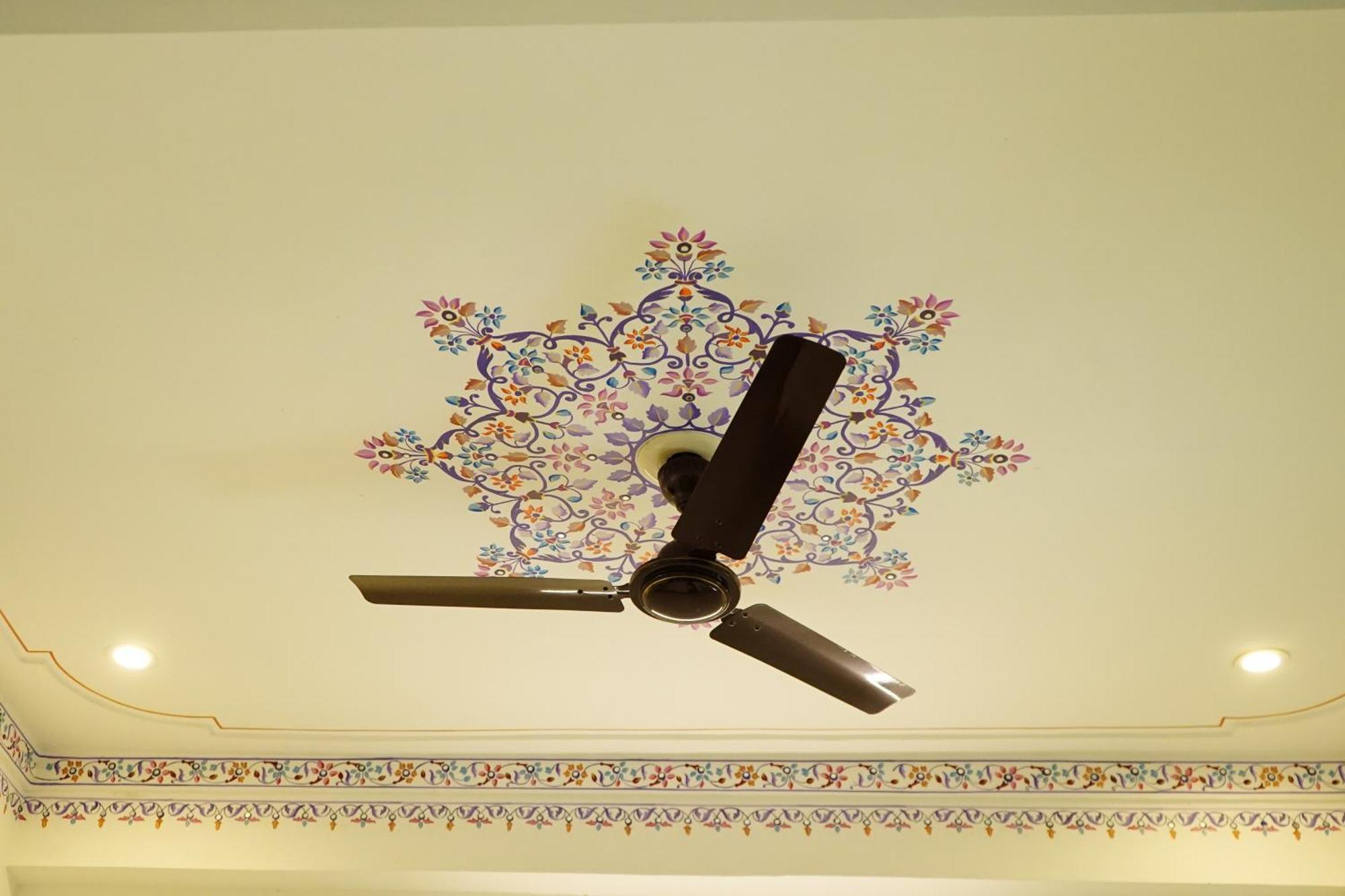 Rising Shemesh Home Stay Udaipur Ngoại thất bức ảnh