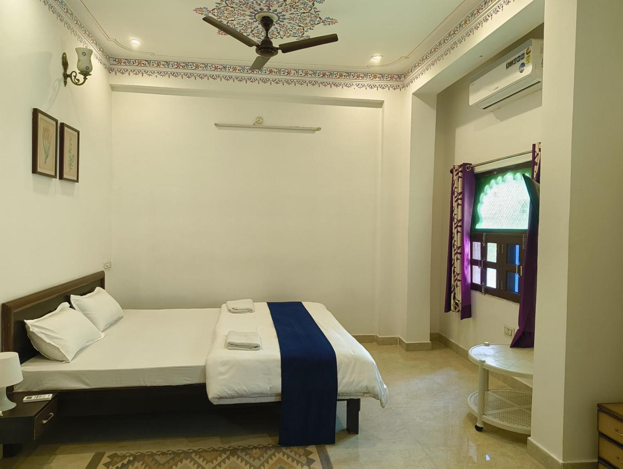 Rising Shemesh Home Stay Udaipur Ngoại thất bức ảnh